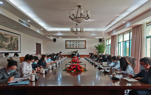 ���A�����_����(hu��)�������}��(hu��)�h����(qi��ng)���M������