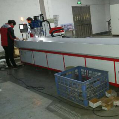 自動(dòng)攻絲機(jī)的設(shè)計(jì)、運(yùn)動(dòng)方向及性能穩(wěn)定判斷